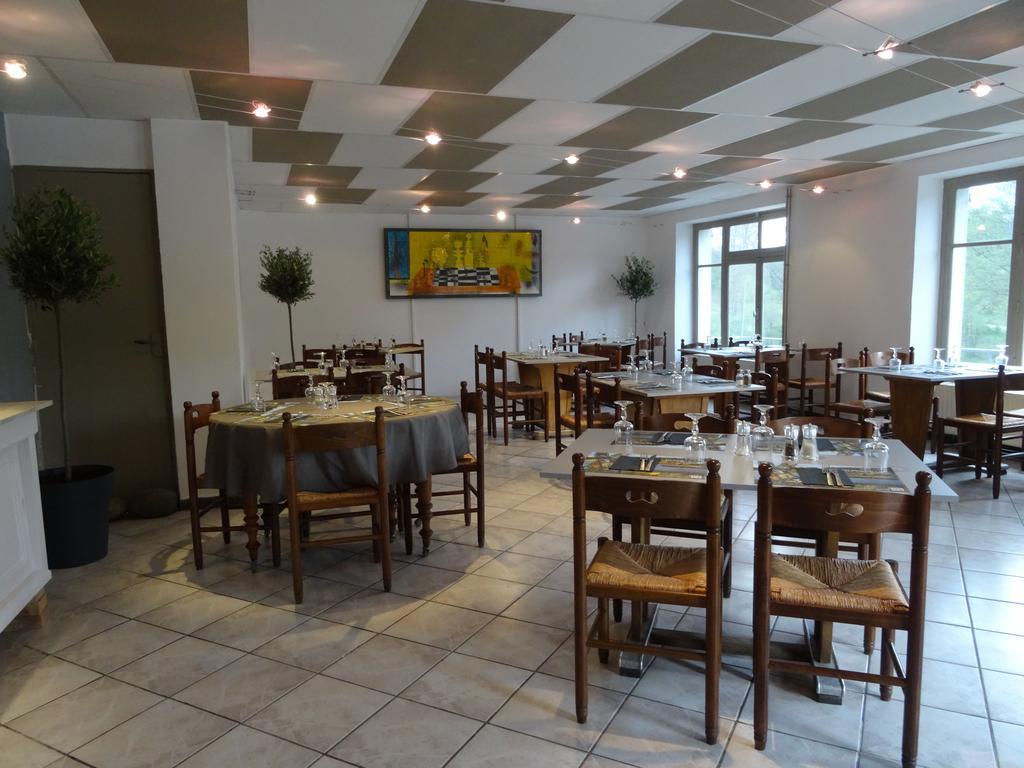 Hotel Restaurant Du Pecheur Lavoute-Chilhac Exterior photo